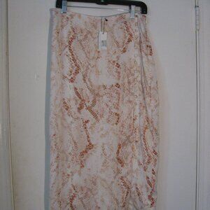 Cupcakes and Cashmere Skirt Size 8 NWT $120 Wrap Style Lux Fabric Peach White
